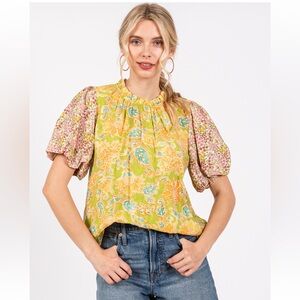22 Contrast Floral Print Woven Blouse Top